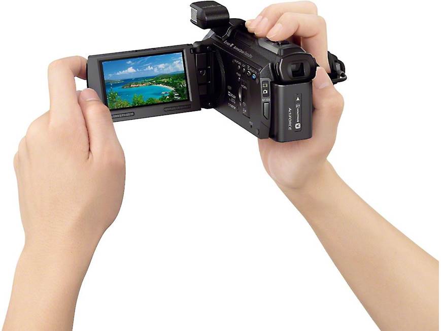 Sony HDR-PJ790V High-definition projection camcorder with 96GB
