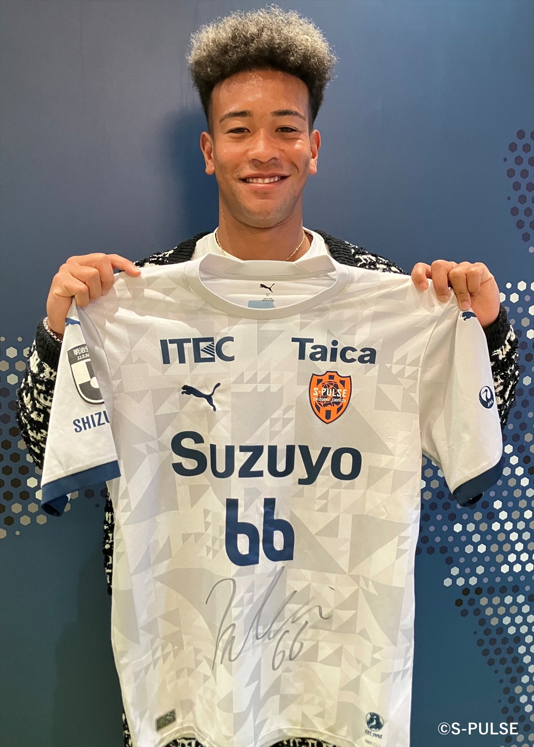 HATTRICK（ハットトリック）-選手の想いをファンへ届ける公式