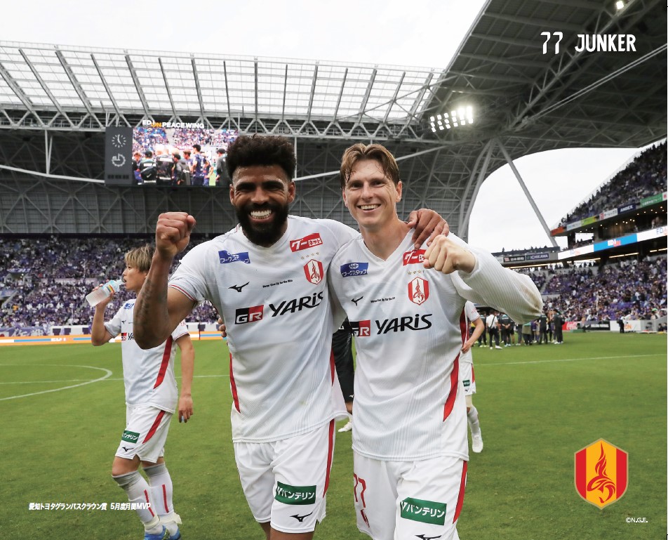 77 キャスパーユンカー 記念アートパネル（限定品・直筆サイン入り