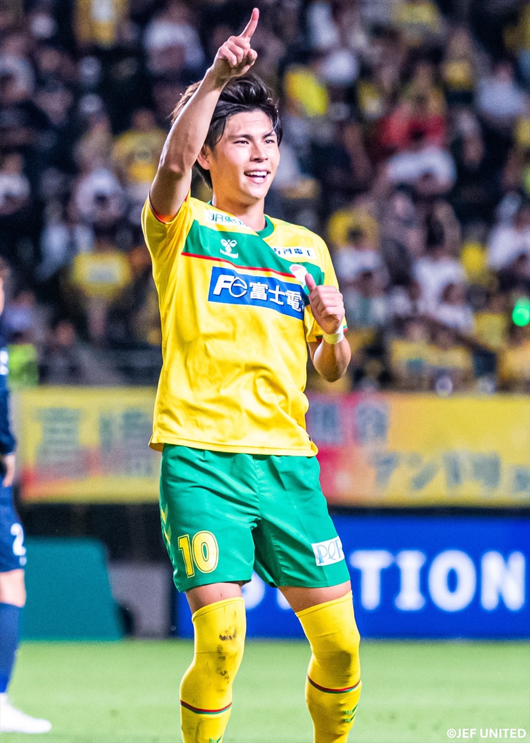 HATTRICK（ハットトリック）-選手の想いをファンへ届ける公式