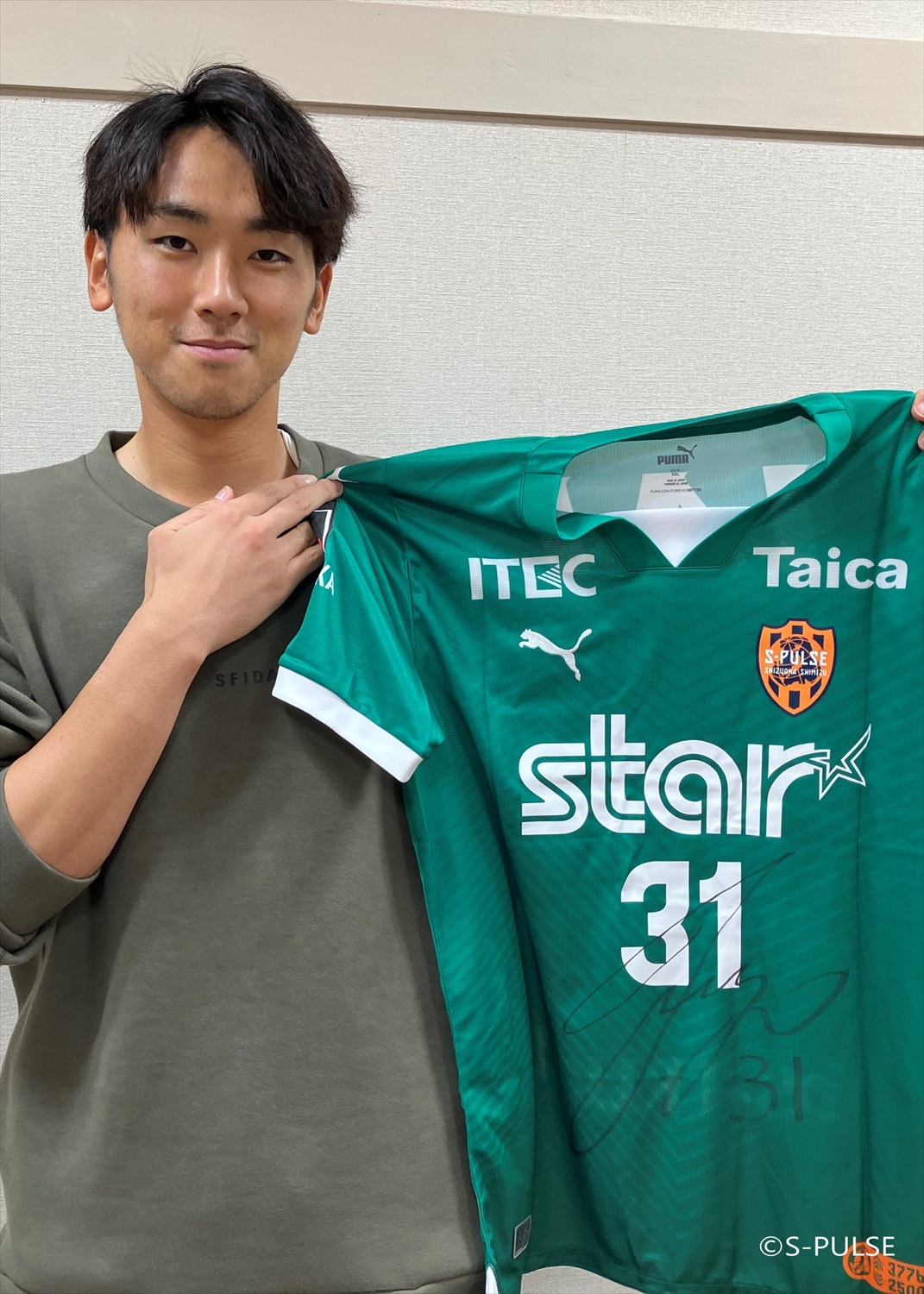 HATTRICK（ハットトリック）-選手の想いをファンへ届ける公式