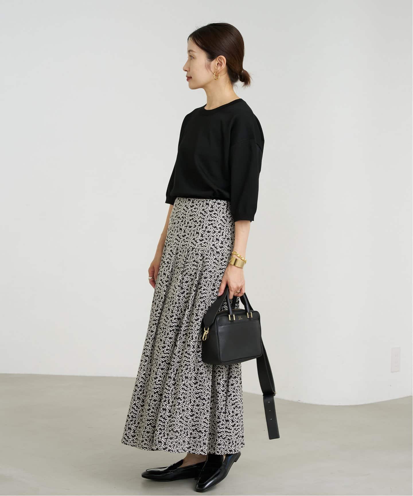 フラワー刺繍タックフレアスカート（ロング・マキシ丈スカート）｜IENA