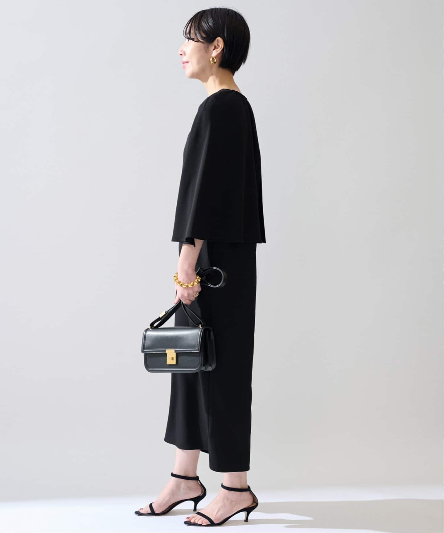 ACEPOLYバックサテンケープ風ワンピース（ワンピース）｜VERMEIL par