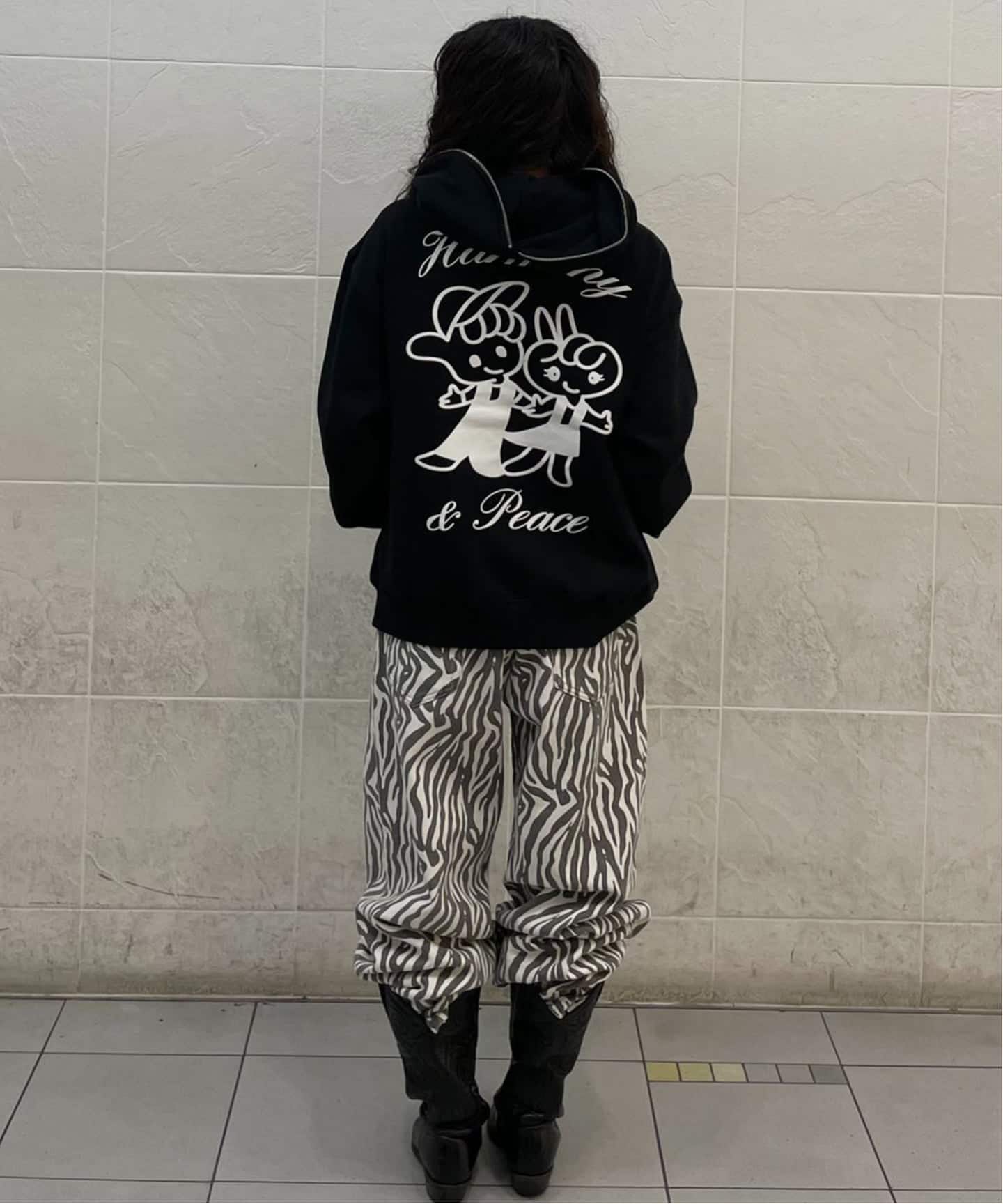 Ashley Williams / アシュリー・ウィリアムズ】 BUTTERFLY HOODIE