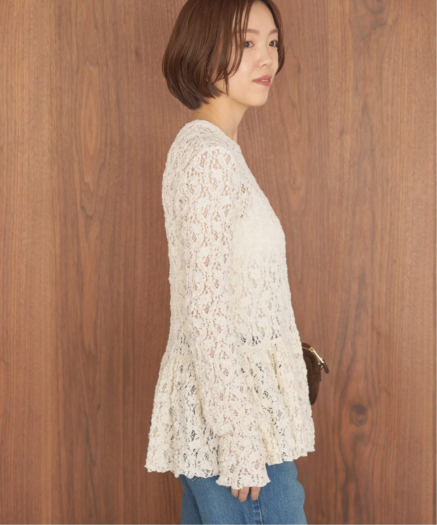 Flowerストレッチレース ペプラムプルオーバー（Tシャツ／カットソー