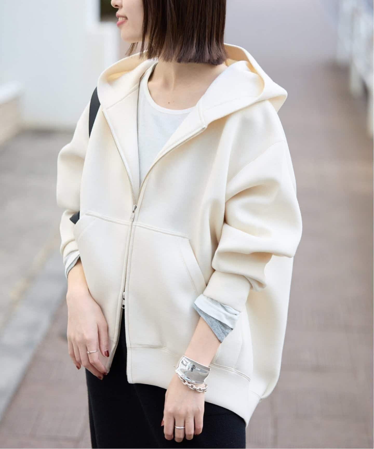 一部店舗・WEB限定カラー有り/追加》ボリュームジップアップフーディー