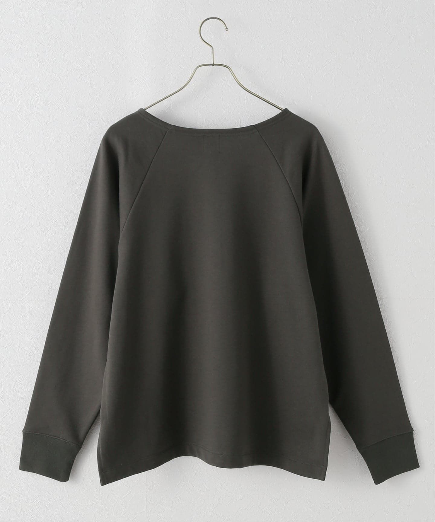 一部店舗+WEB限定》ボートネックワイドプルオーバー（Tシャツ