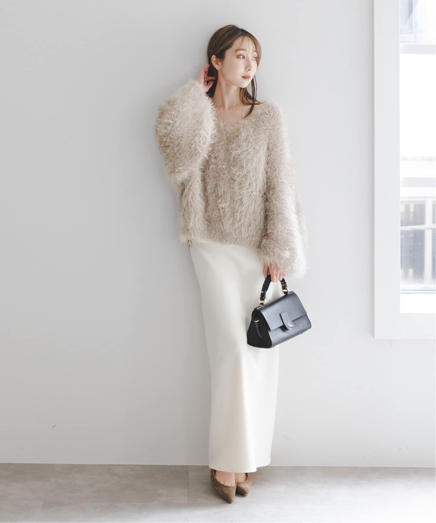 フェザーニットVネックプルオーバー（ニット／セーター）｜NOBLE