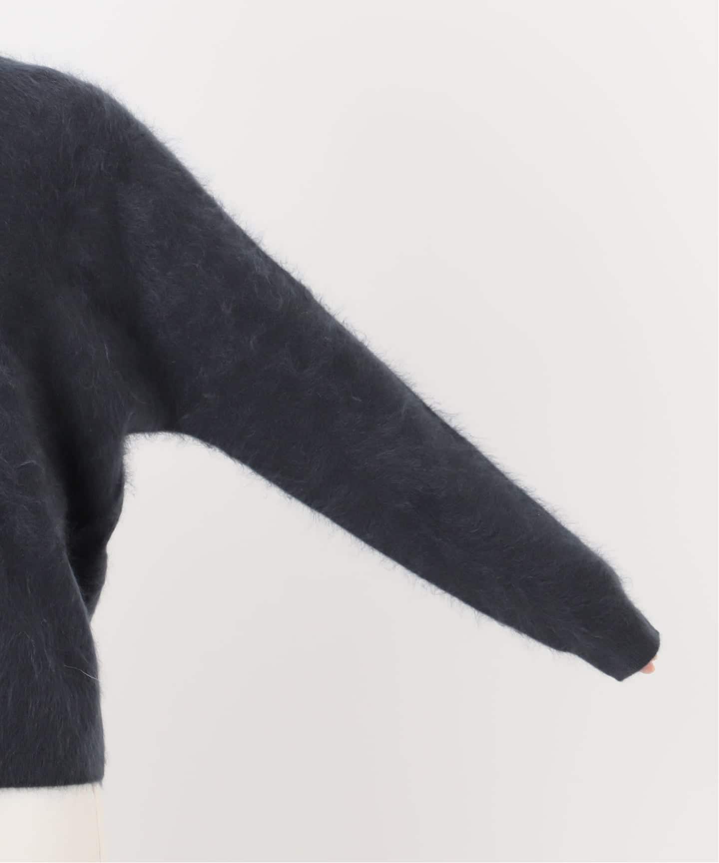 ELENI/エルニ ファーカシミヤVネックニット（ニット／セーター