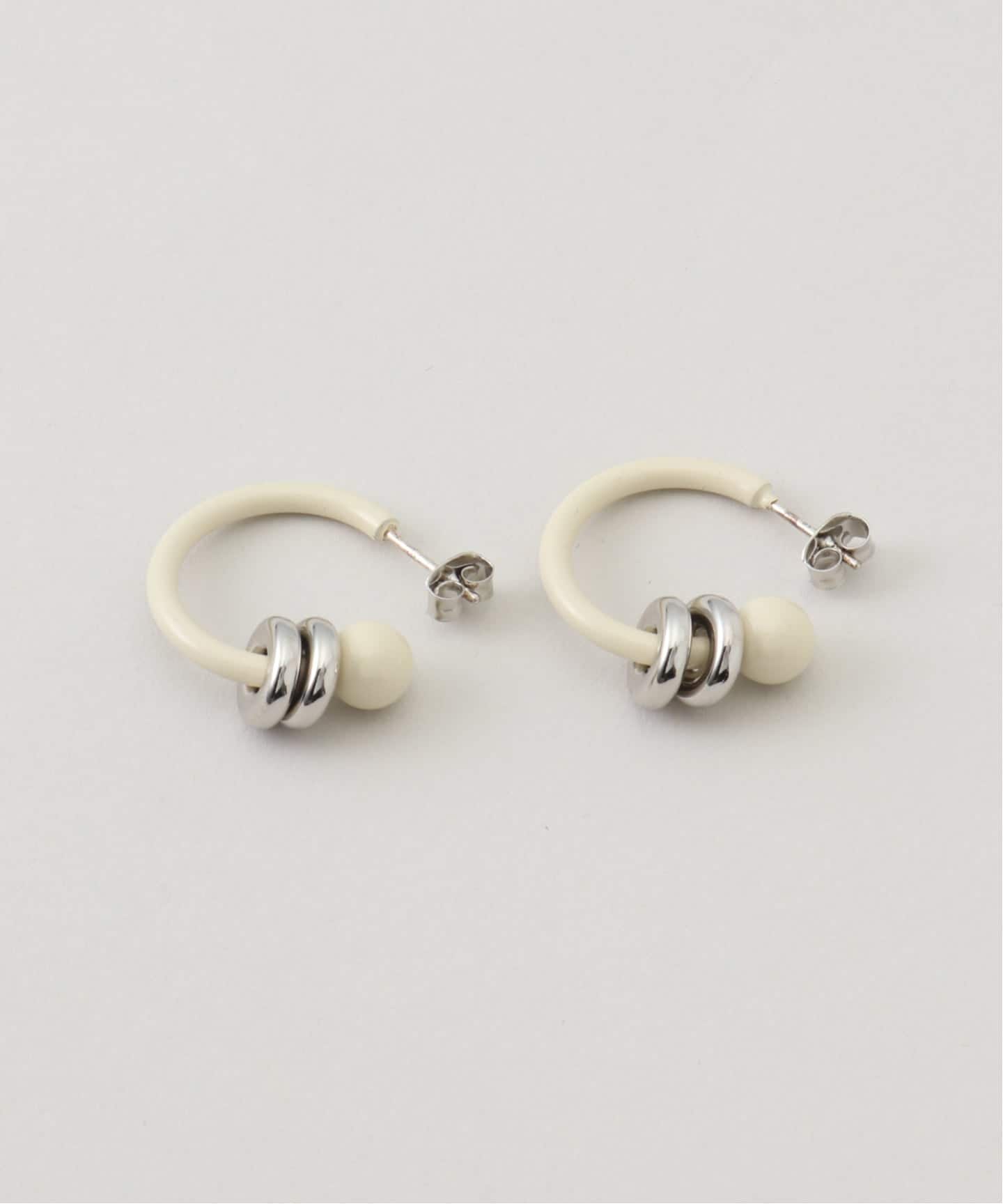 JUSTINE CLENQUET】ALAN LACQUERED EARRINGS：ピアス（両耳）（ピアス