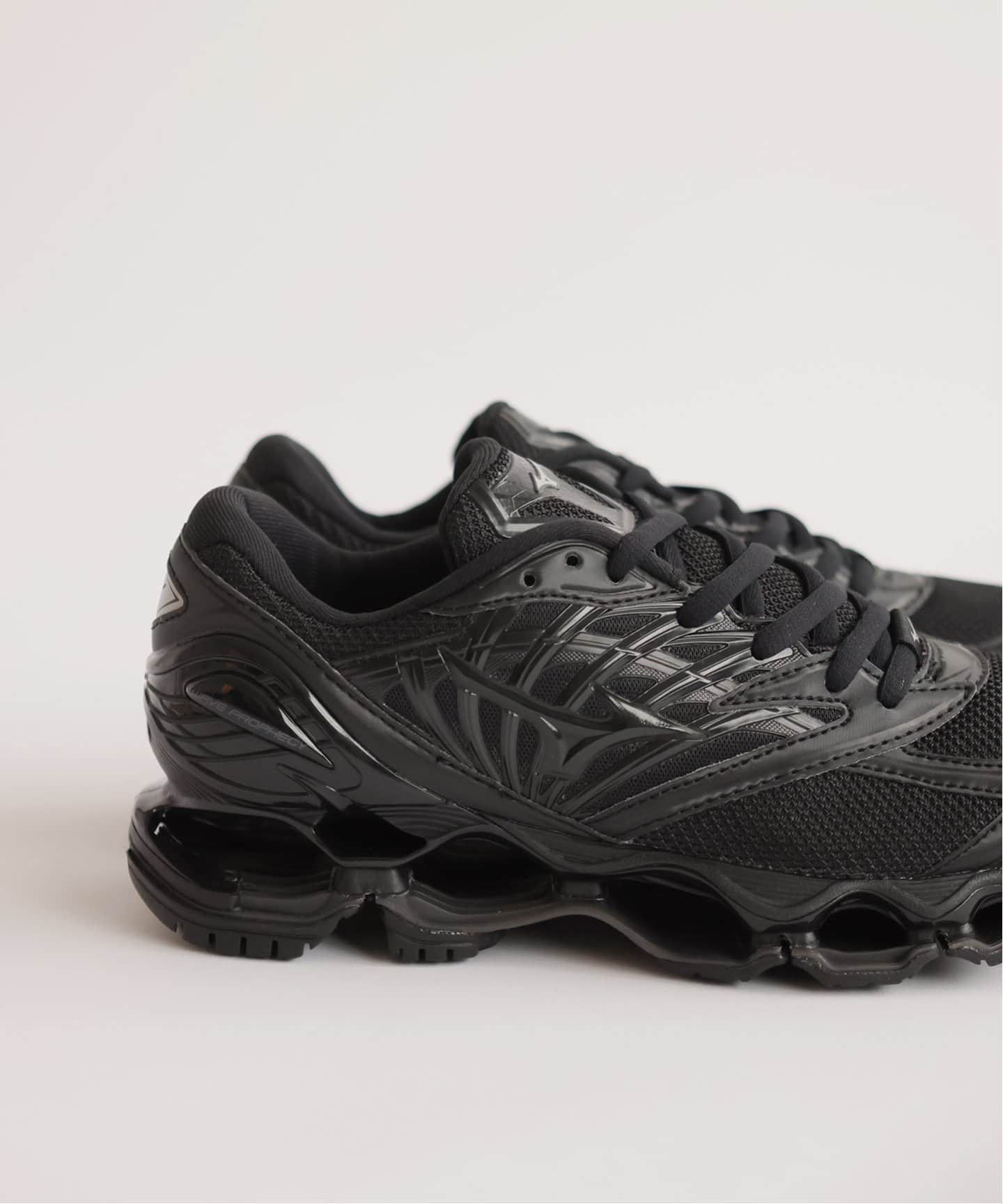 MIZUNO / ミズノ WAVE PROPHECY LS（スニーカー）｜Spick and Span