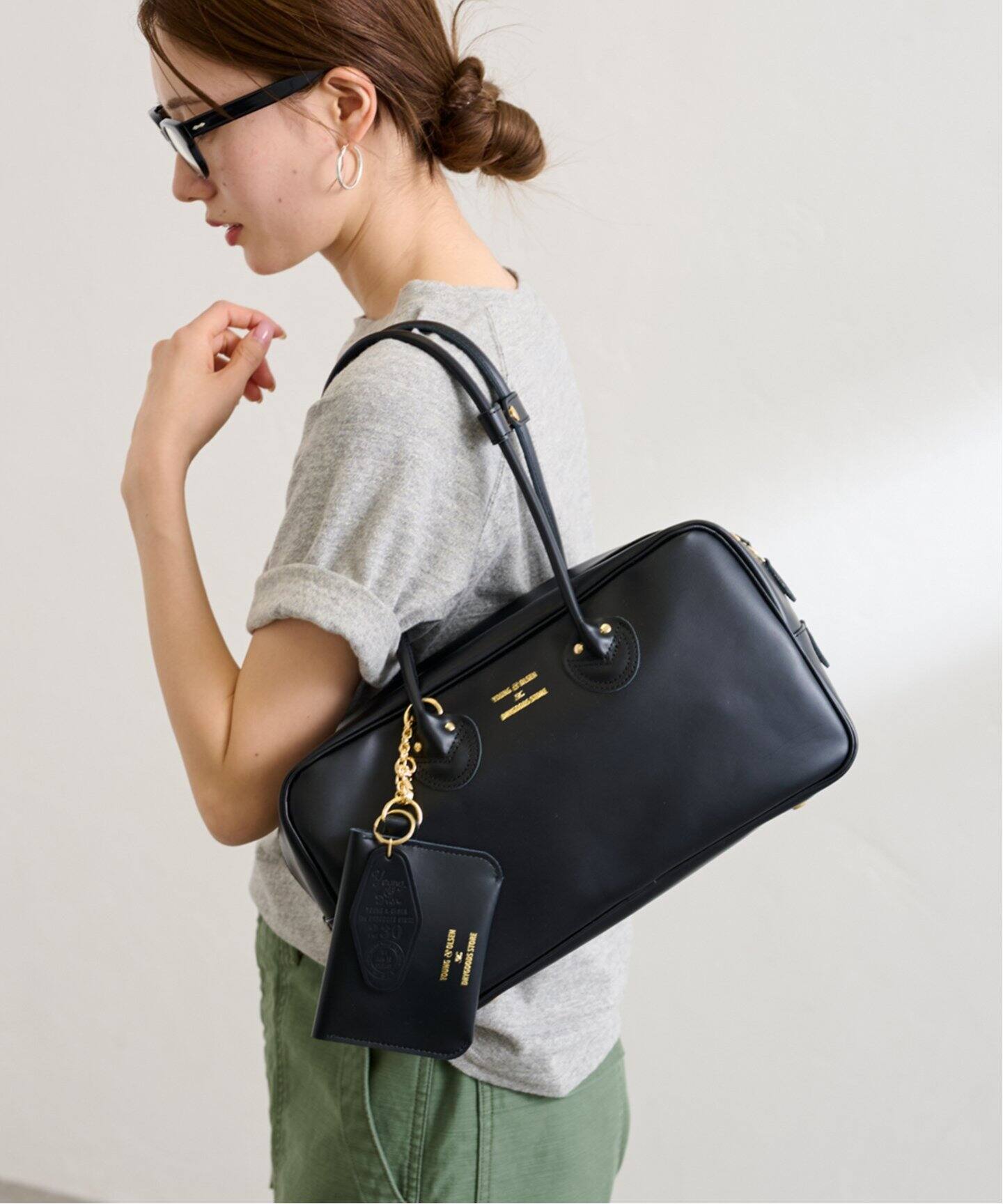 YOUNG&OLSEN 別注SMOOTH LEATHER STUDENT M KHWL（ハンドバッグ