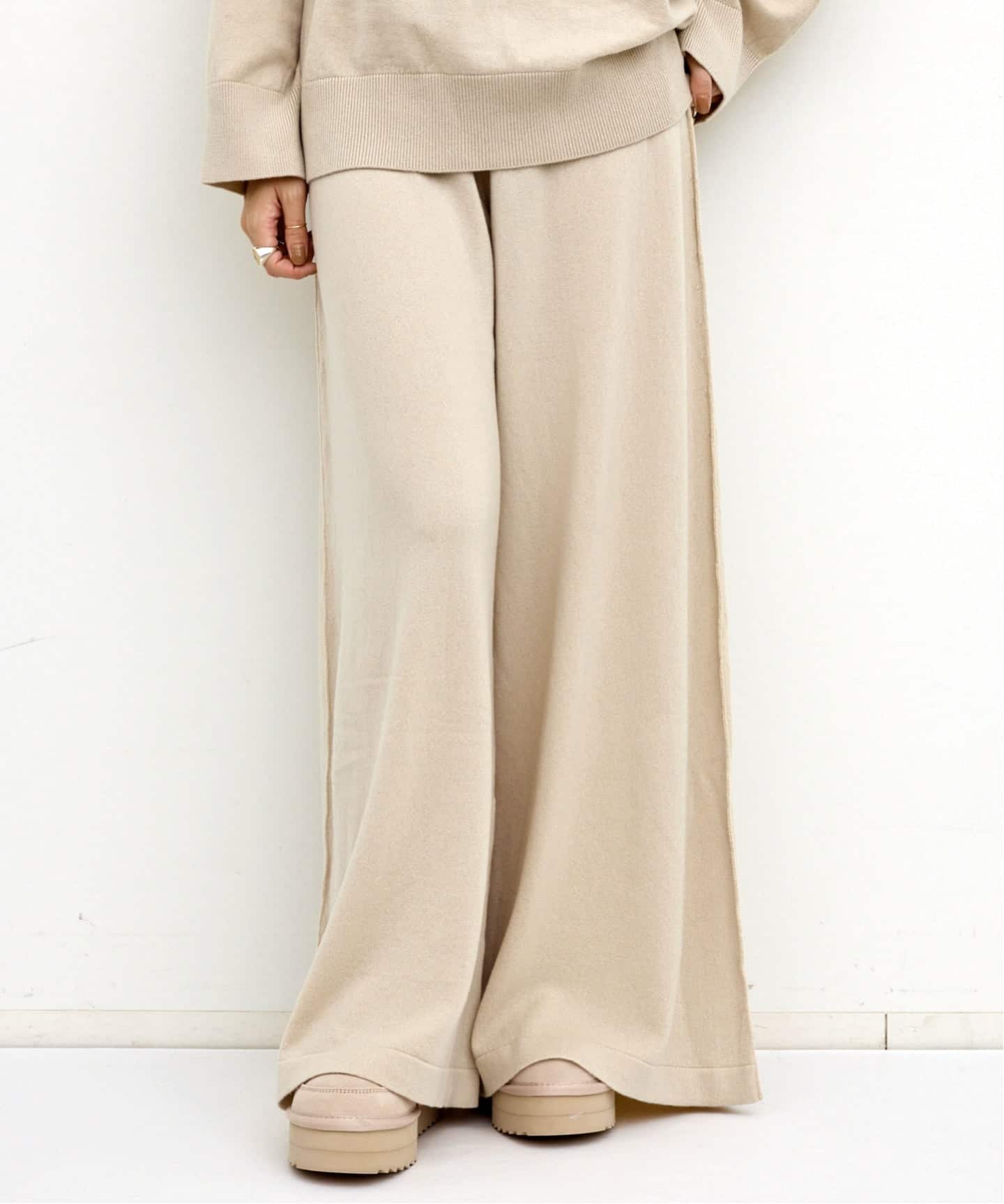 CANESSA/カネッサ】 CASHMERE KNIT PANTS（その他パンツ）｜L