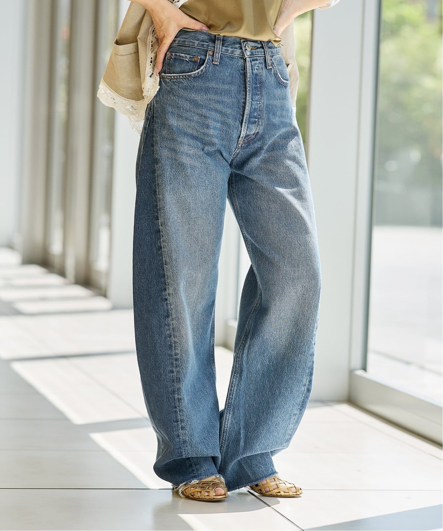 追加》AGOLDE/エーゴールドイー LUNA PIECED JEAN IN SPLIT デニム