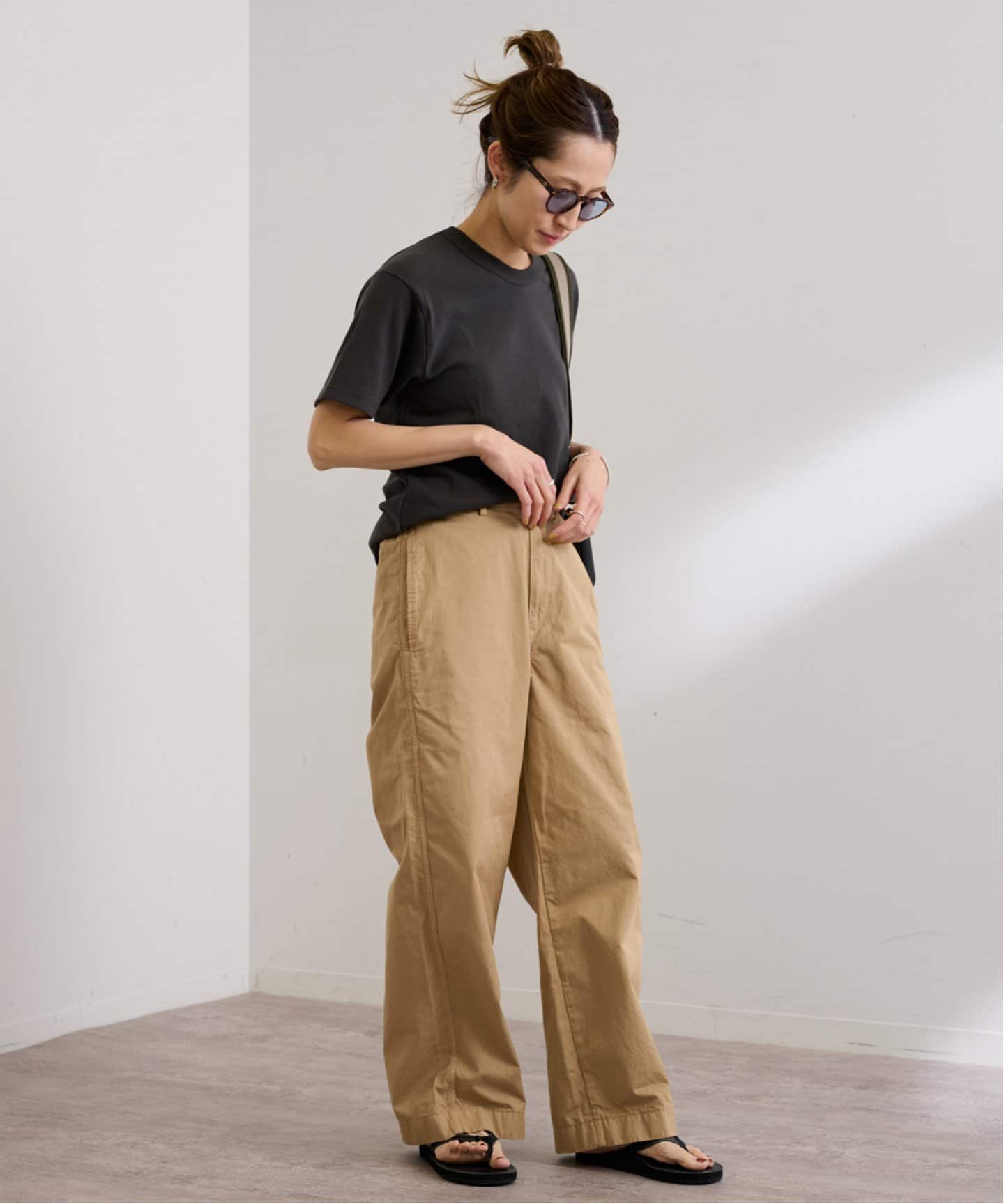 LIGHT CHINO クロップドパンツ（チノパンツ）｜FRAMeWORK（フレーム