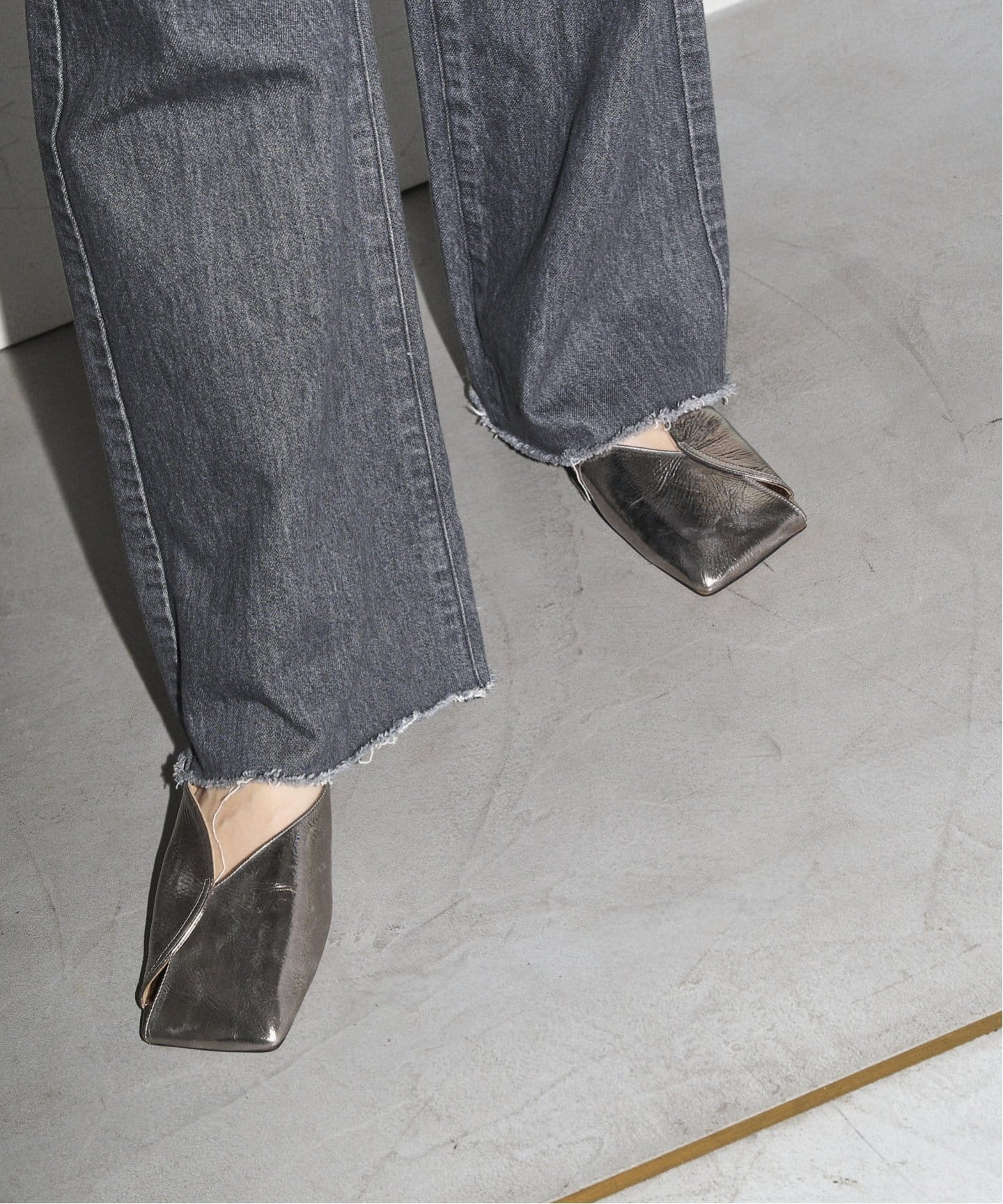 GRISEレザースクエアARTYフラット（フラットシューズ）｜GRISE