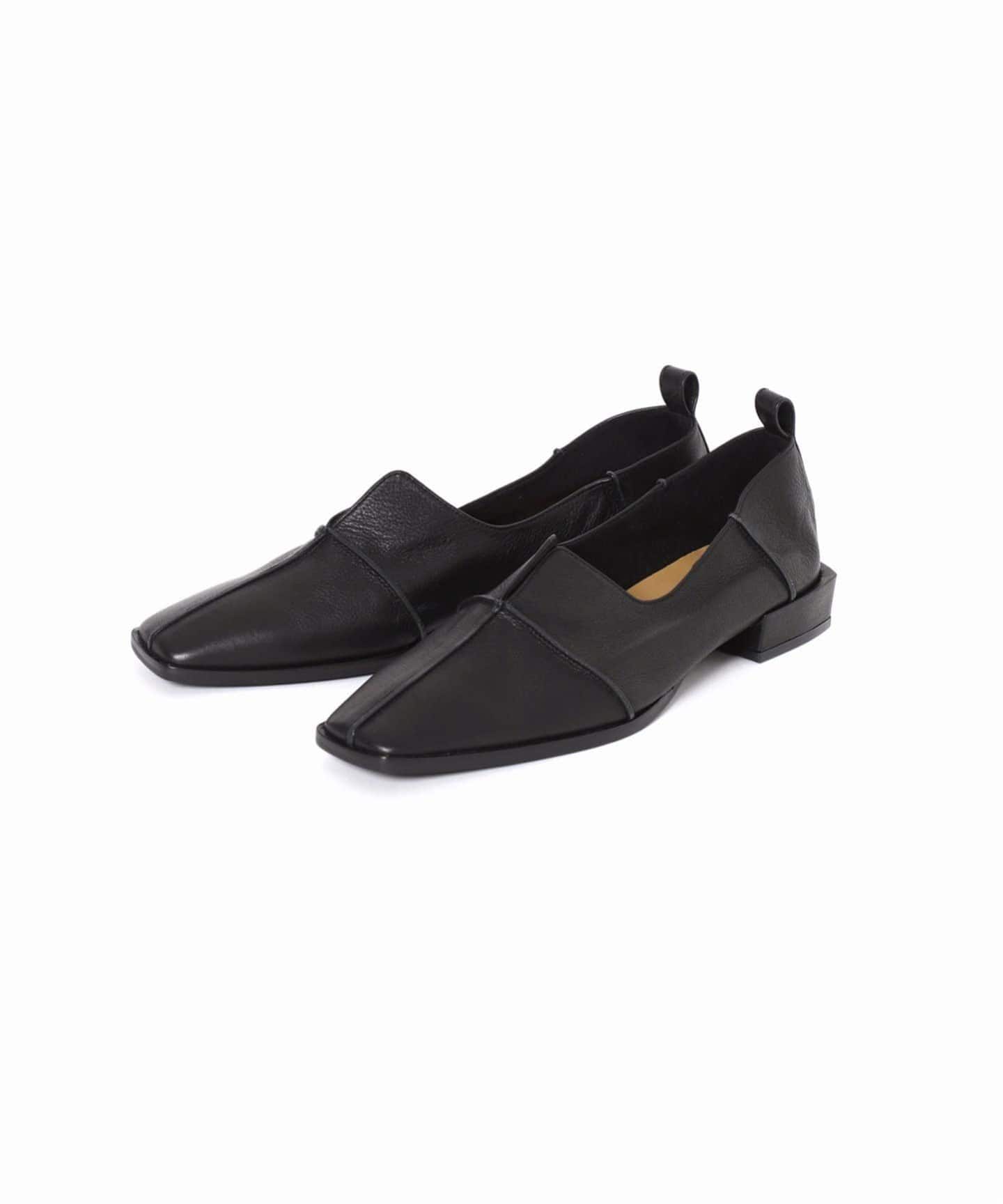 追加》GRISEレザースクエアクロスシームアンクルフラット（フラット