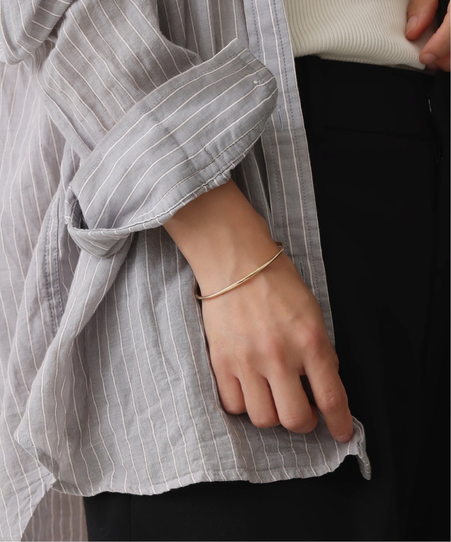 予約》2.5パイプC型バングル K10（ブレスレット・バングル）｜Lilas