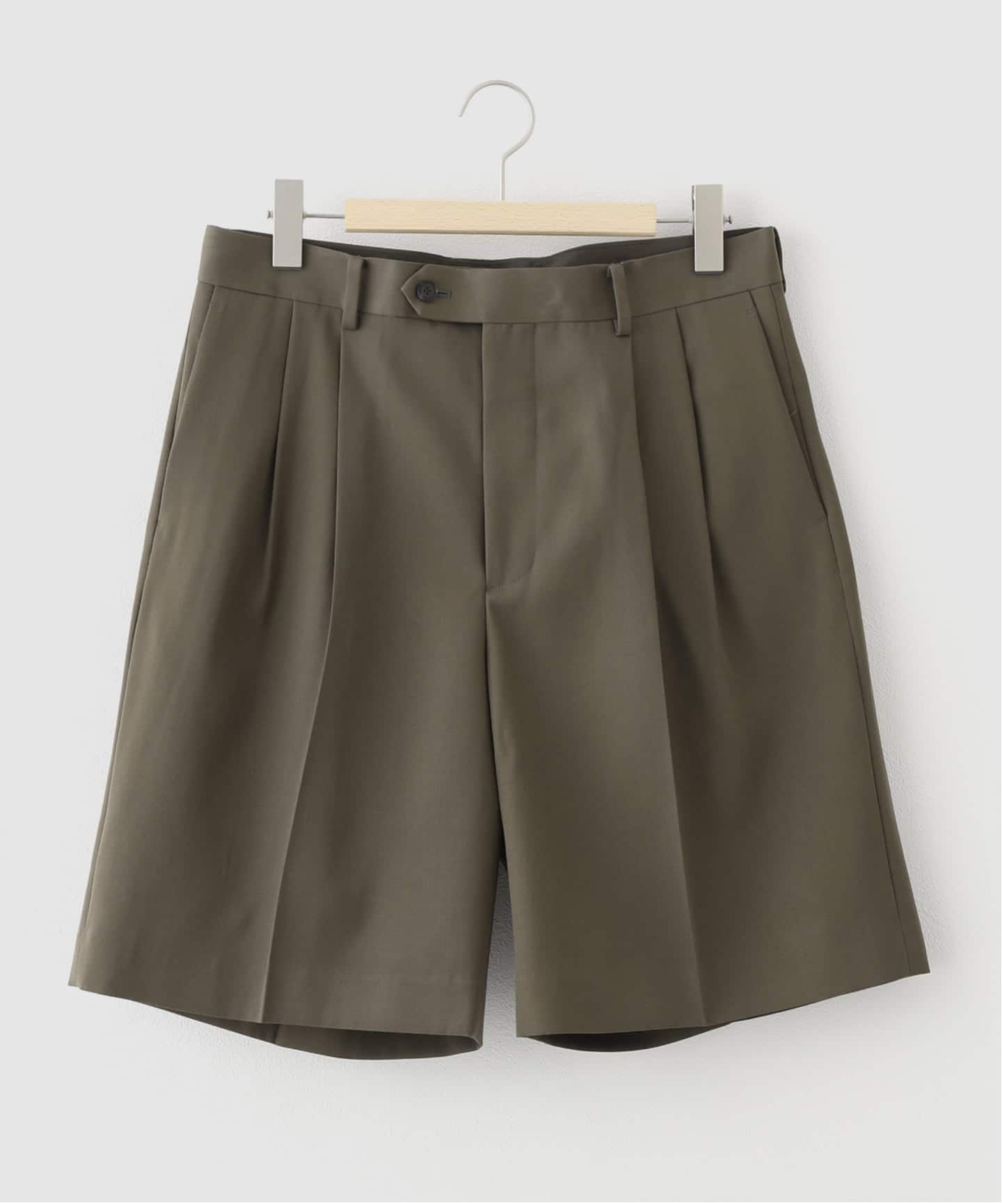 AURALEE (オーラリー) LIGHT WOOL MAX GABARDINE SHORTS（ショート