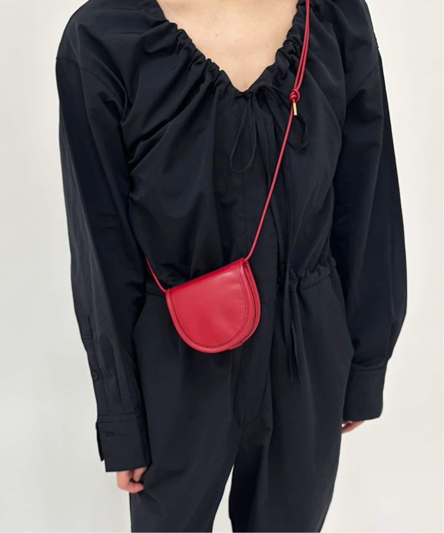 ギフトにもぴったり。人気のITTI別注ミニバッグが新色を加えて再予約