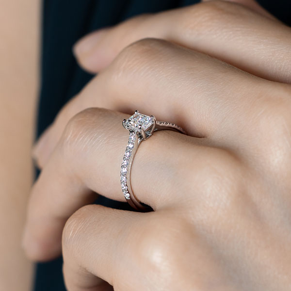 PT950 プレイズ ラディアントカット ダイヤモンド エタニティタイプ