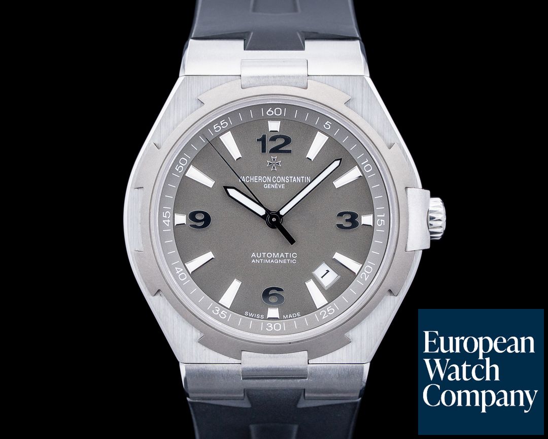 28761) Universal Geneve Vintage Exotic Slate Dial Tri Compax SS