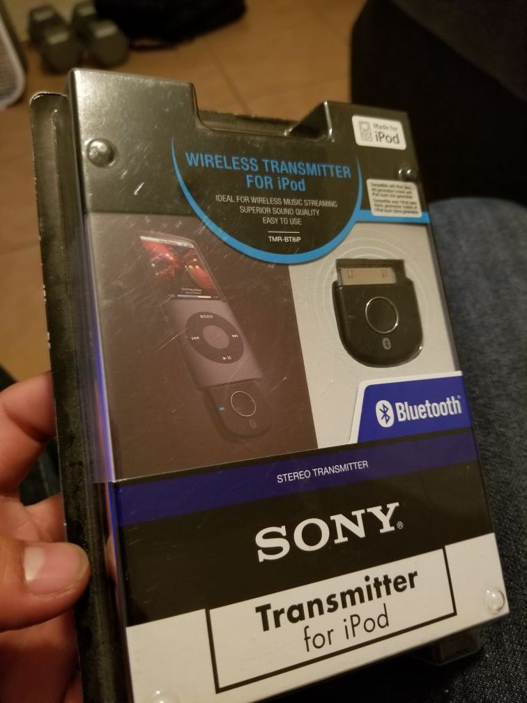 iPod Sony Bluetooth Transmitter (TMR-BT8iP) for Sale in Inglewood