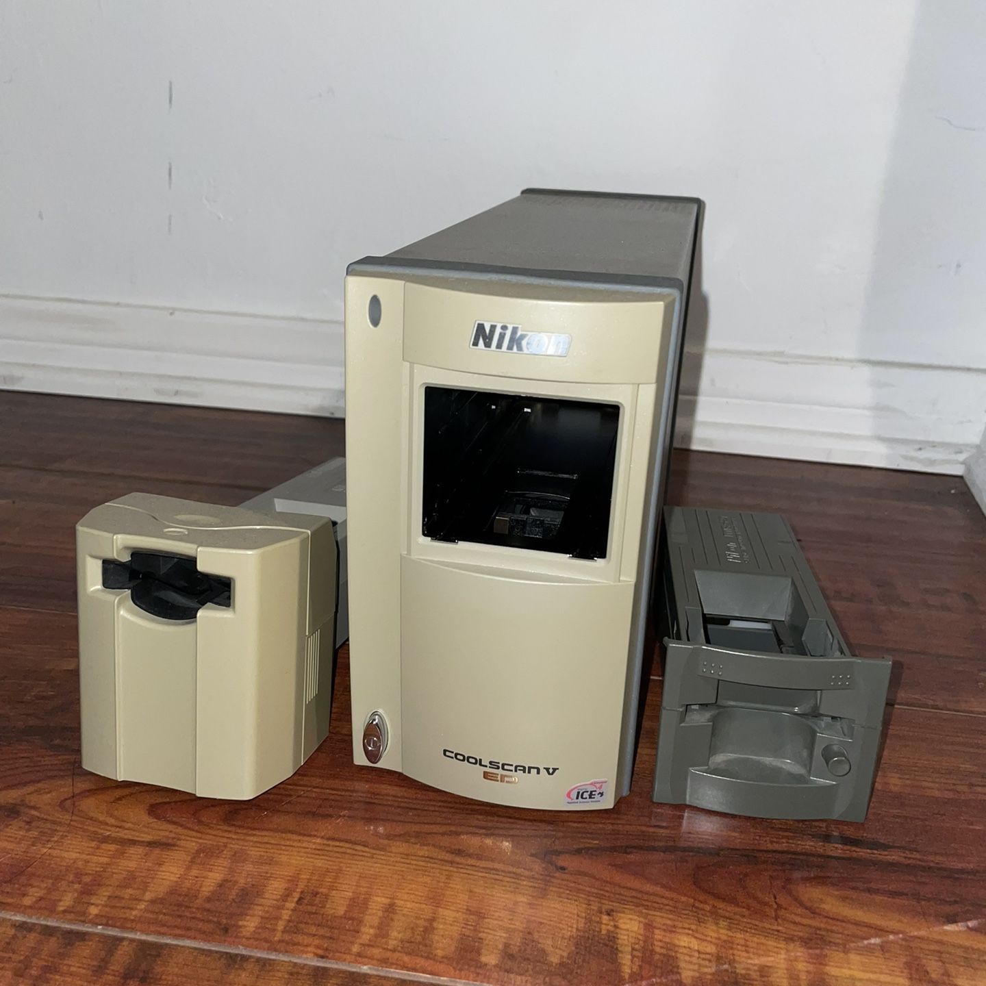 Nikon Coolscan V LS-50 ED フィルムスキャナー Amazon | Nikon