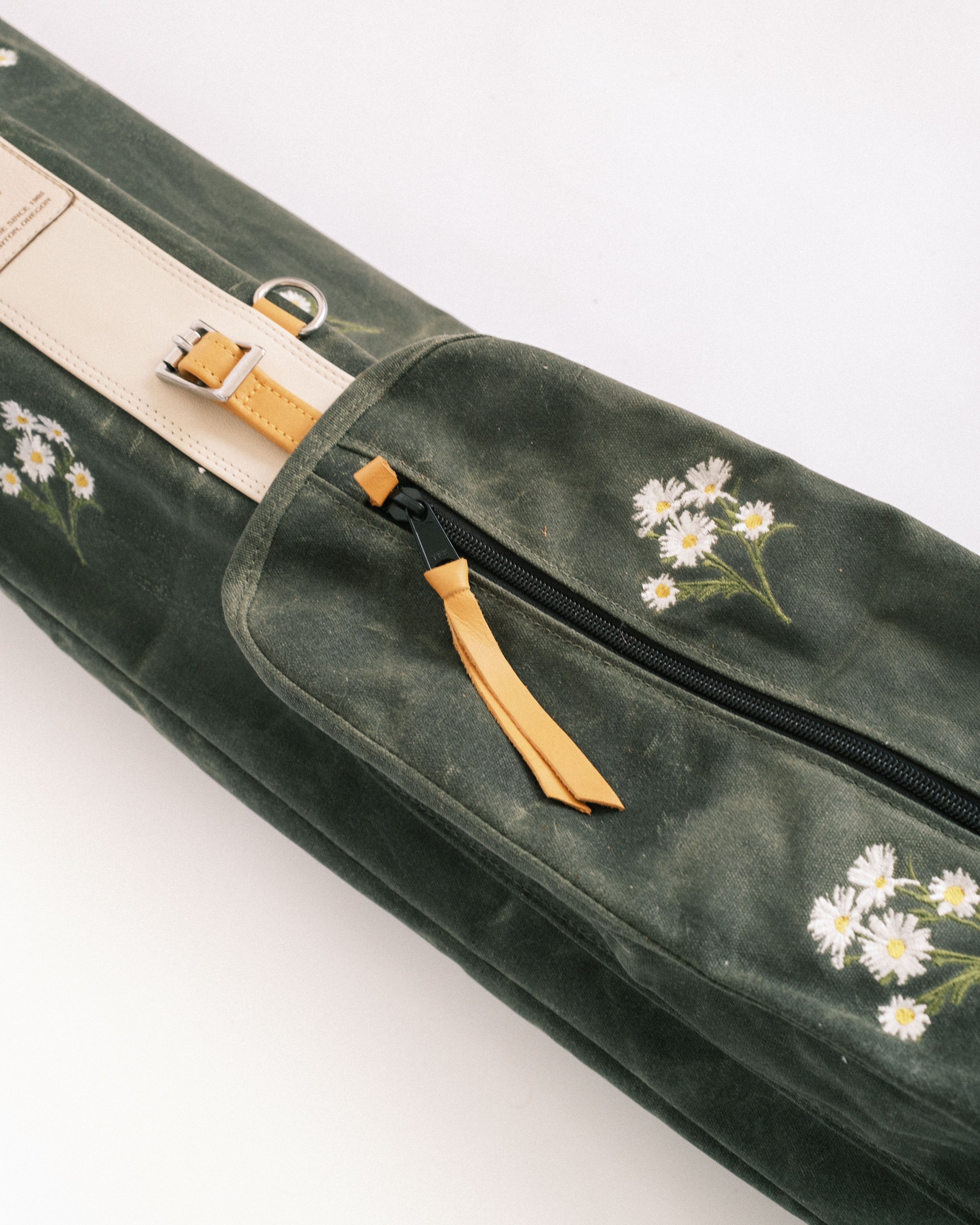 GGNC x Mackenzie Seasonal Sunday Bag - SUMMER — Gumtree Golf