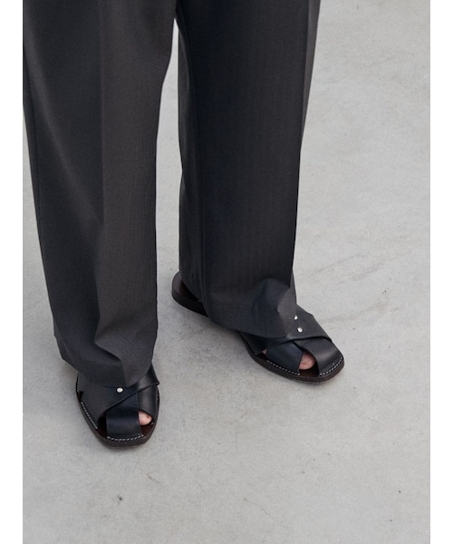 LIDNM（リドム）の「WOOL HERRINGBONE SLACKS（スラックス）」 - WEAR