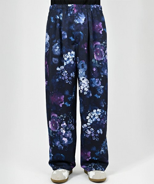 LAD MUSICIAN（ラッドミュージシャン）の「FLOWER 2TUCK TRACK PANTS