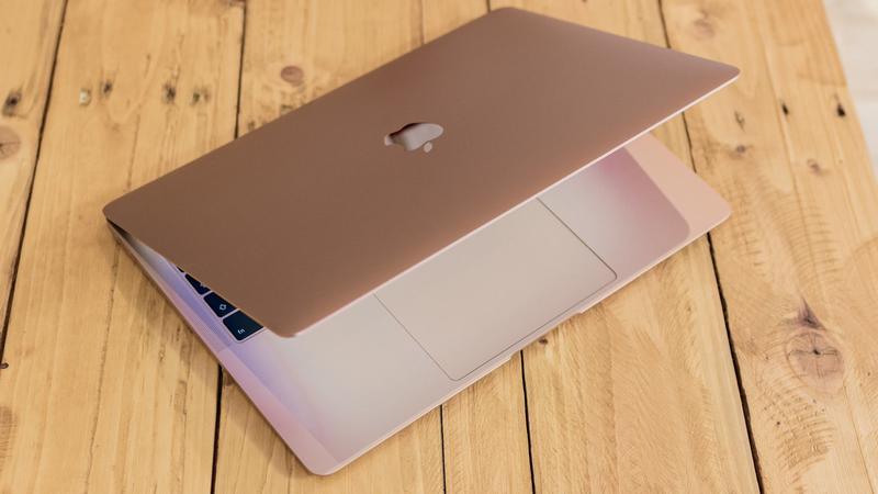 MacBook Air 2018 Review: Gold Standard - Tech Advisor