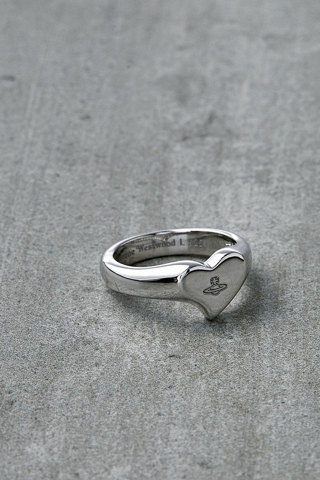 Vivienne Westwood Marybelle Ring | Urban Outfitters UK