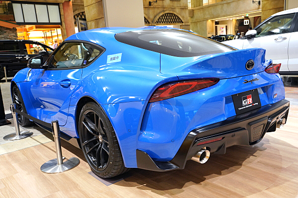 GRスープラ Horizon blue edition 純正ボンネット