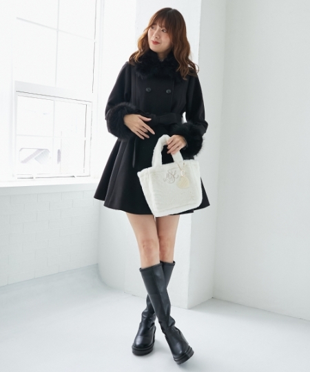 2wayフェイクファーカラーフレアコート/MAJESTIC LEGON