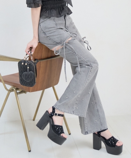 スリットビジューフレアデニムパンツ/MAJESTIC LEGON(マジェスティック