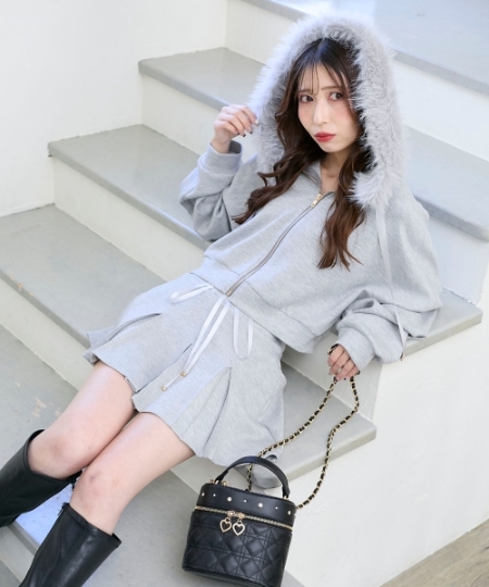 プリーツラメミニスカパン/MAJESTIC LEGON(マジェスティックレゴン