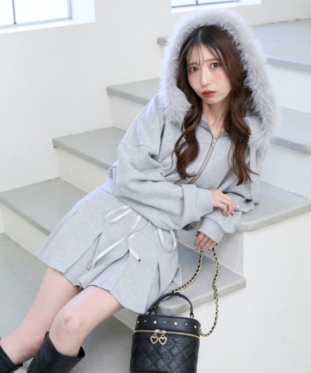 2wayフェイクファーラメパーカー/MAJESTIC LEGON(マジェスティック