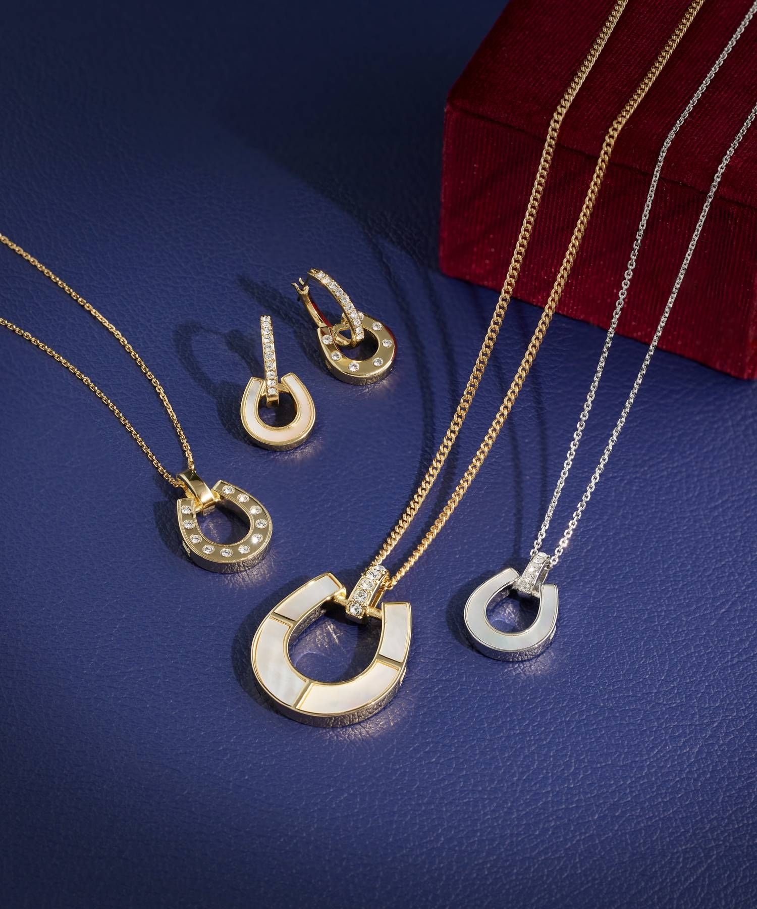 馬蹄モチーフ ロングネックレス|LANVIN en Bleu | レリアン公式