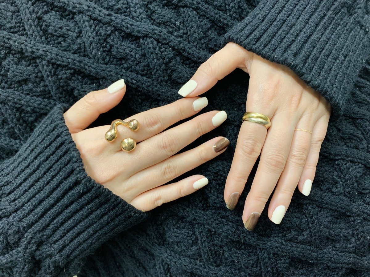 おしゃれな大人の愛用品、【モニカ・カスティリオーニ】のリング