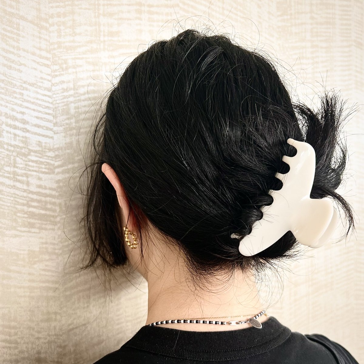 アーツ＆サイエンス別注のAlexandre de Paris】のヘアクリップで、残暑