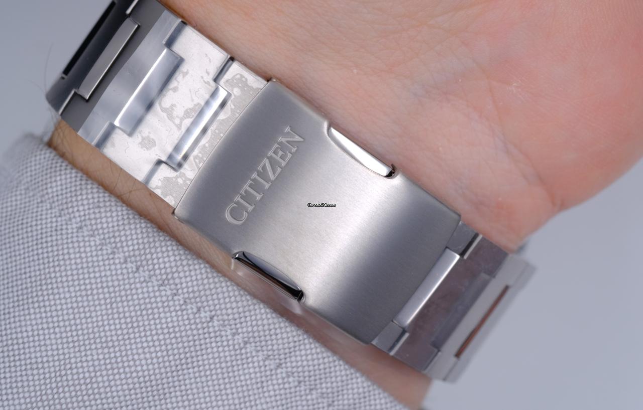 Citizen Zenshin 60 SuperTitanium Automatic Ivory Dial Degradee