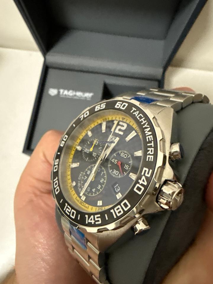 Acquista TAG Heuer Formula 1 Chronograph 43mm CAZ101AC.BA0842