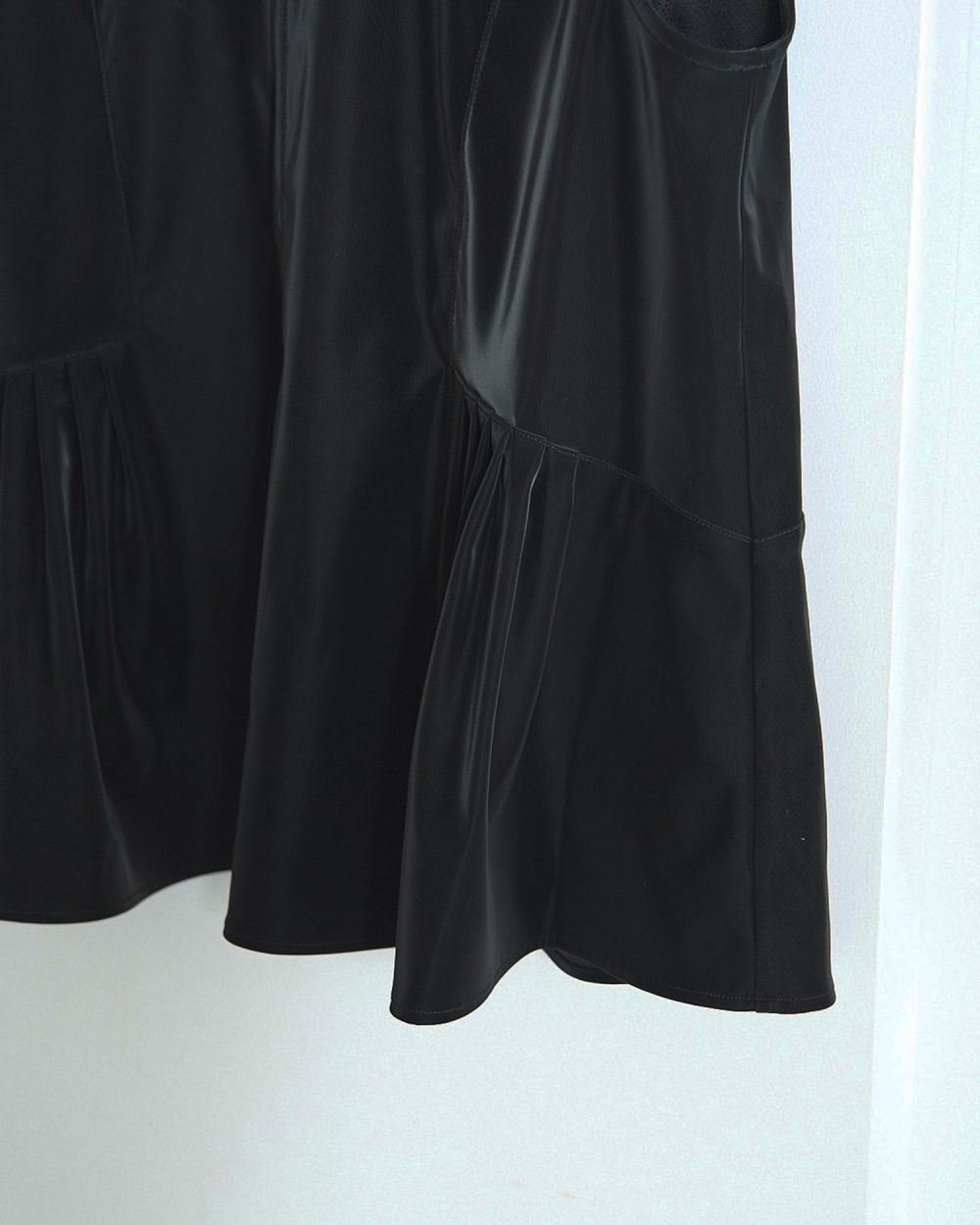 ànuke online store（アンヌーク） / Uneck Peplum TopsUneck Peplum