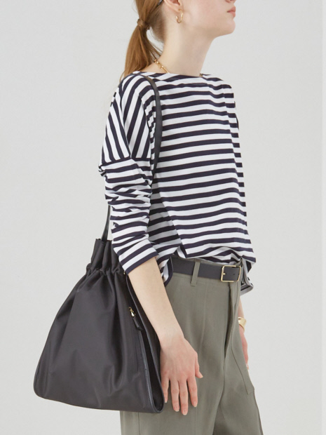 TVドラマ使用商品】Anfis/ナイロンワンショルダーバッグ｜LOWELL