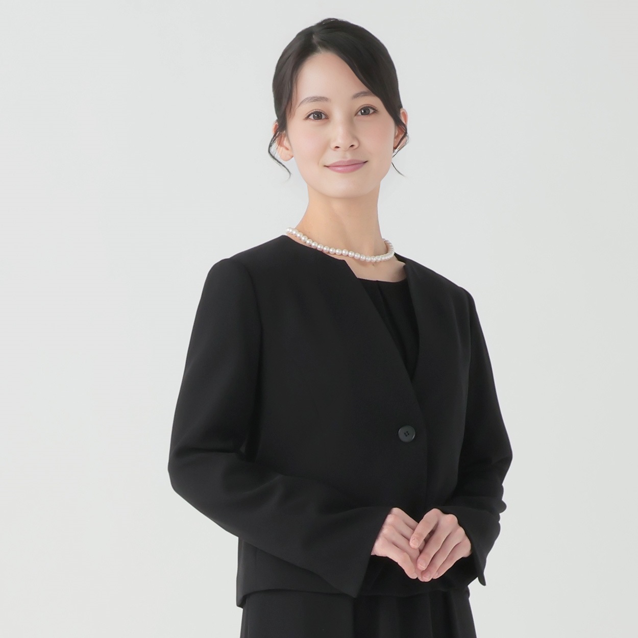 ブラックフォーマル ご自宅で洗えるノーカラージャケット レディス