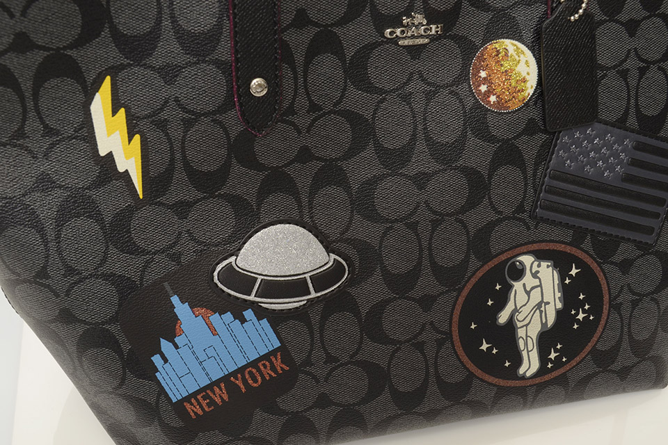 トートバッグ NASA 宇宙 モチーフ パッチワーク 黒 29126 新品同様