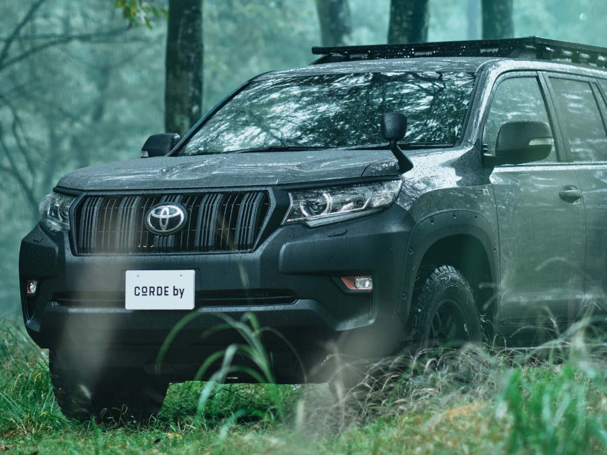 ランクルプラドがクールに進化。ノースフェイスの世界観を宿すカスタム