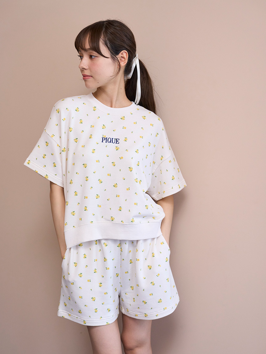 オフィシャル・直営店舗限定】小花柄裏毛プルオーバー＆ショートパンツ