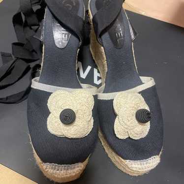 36 chanel camellia sandals - Gem